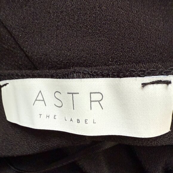 ASTR The Label Long Sleeve Cut Out Bodycon Midi Dress Women's Medium Black NWT - Picture 15 of 16